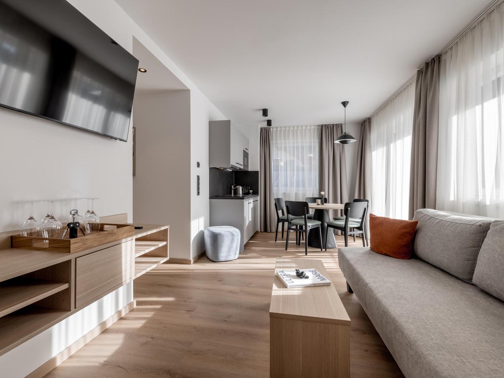 Apartment mit 2 Schlafzimmern und Balkon